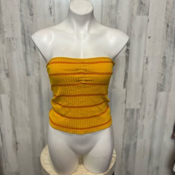 Top   - Picture 1 of 5